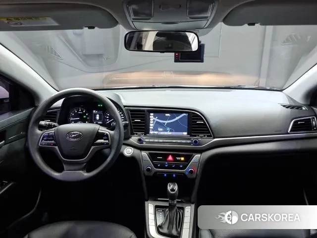 Hyundai Avante AD id 3593511 из Кореи 17