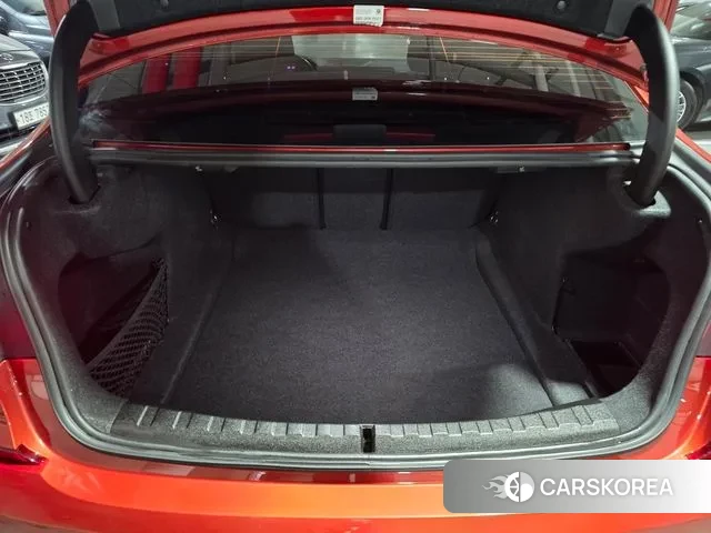 BMW 3 Series (G20) id 3705861 из Кореи 17