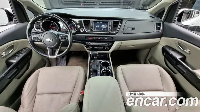 Kia The New Carnival id 2490108 из Кореи 17