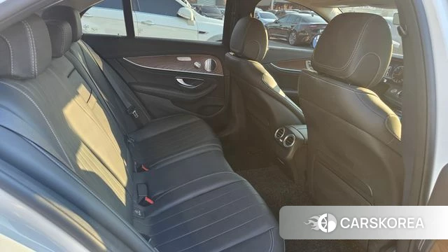 Mercedes-Benz E-Class W213 id 3879635 из Кореи 15