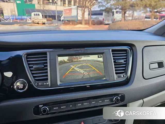 Kia All New Carnival id 3651972 из Кореи 17