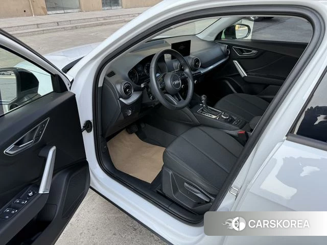 Audi Q2L id 4253036 из Китая 14