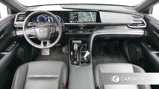 Toyota Crown Crossover id 3776113 из Кореи 17