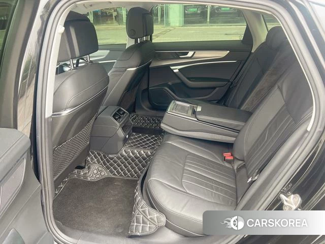 Audi A6L id 4359028 из Китая 9