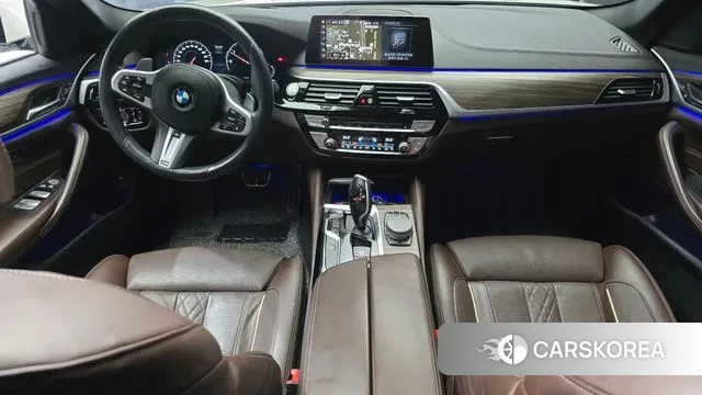 BMW 5 Series (G30) id 3307822 из Кореи 17