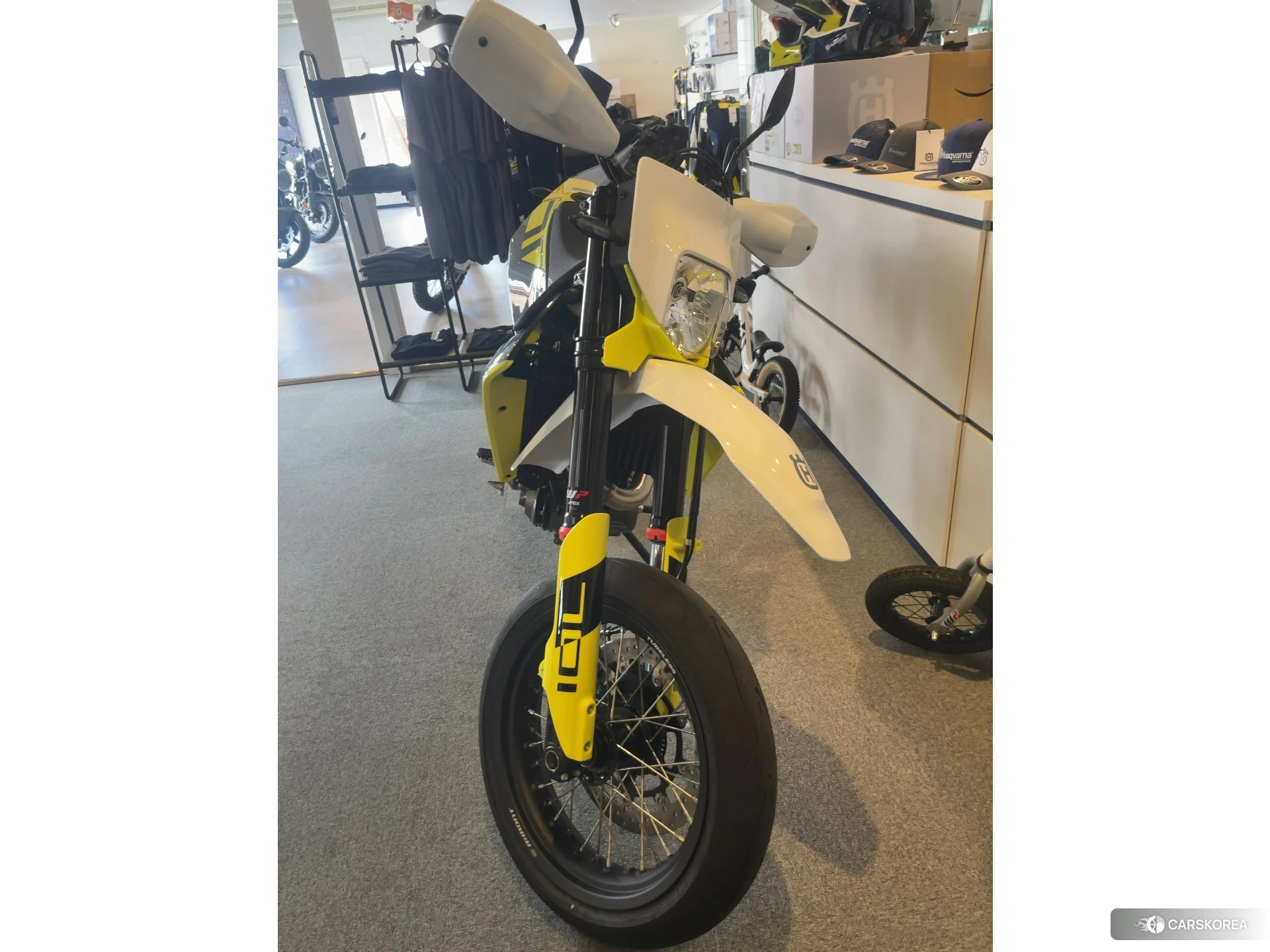 Husqvarna 701 SUPERMOTO id 4374298 из Японии 7