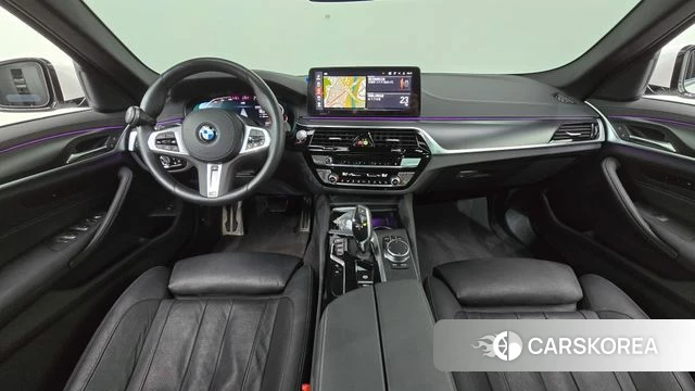 BMW 5 Series (G30) id 4618146 из Кореи 30