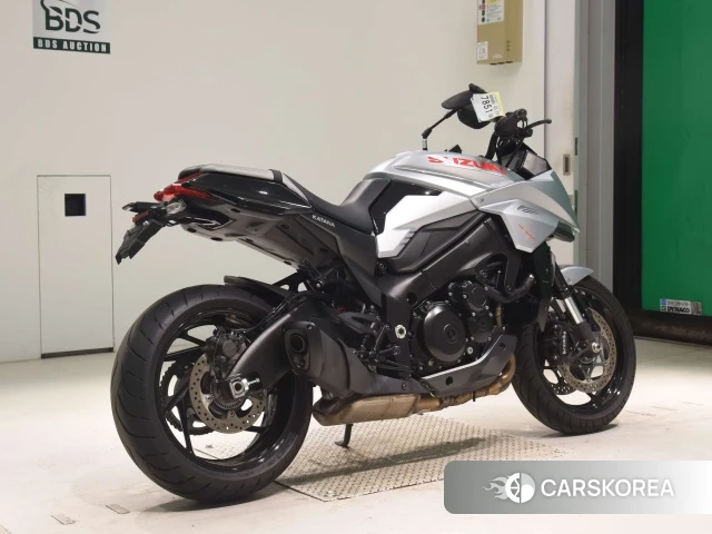 Проданный Suzuki GSX-S1000S Katana 2021 из Японии, фото 2