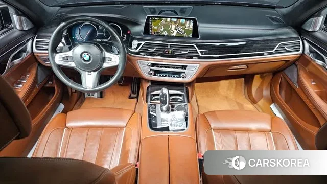 BMW 7 Series (G11) id 3459907 из Кореи 17