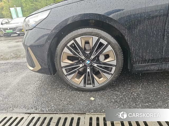 BMW 5 series id 4275942 из Китая 9