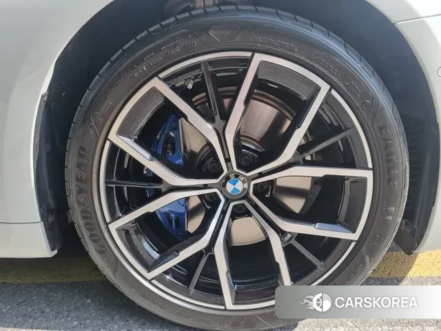 BMW 5 Series (G30) id 3675238 из Кореи 7