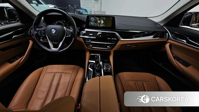 BMW 5 Series (G30) id 4615452 из Кореи 27