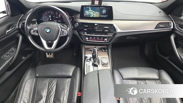 BMW 5 Series (G30) id 4483312 из Кореи 17