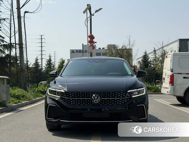 Volkswagen Passat id 4260050 из Китая 12