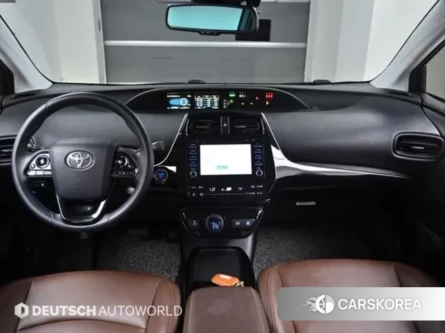 Toyota Prius 4th Generation id 3022757 из Кореи 17