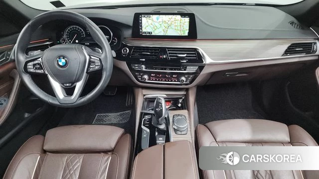 BMW 5 Series (G30) id 4615507 из Кореи 17