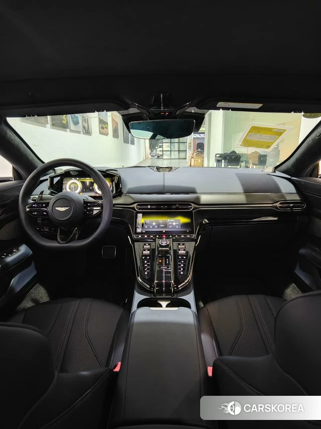 Aston Martin Vantage id 4239483 из Китая 8