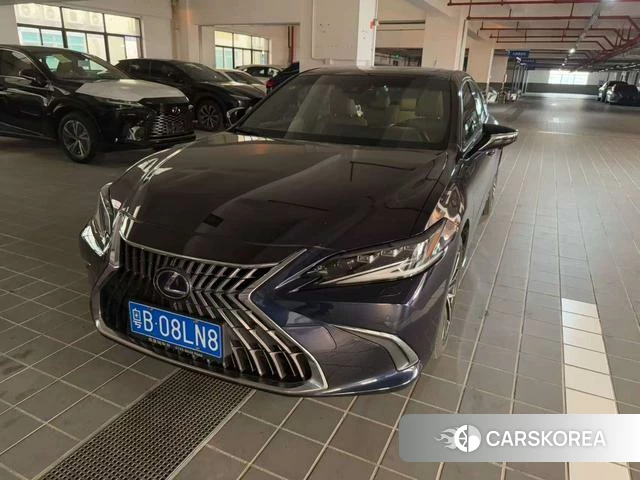 Lexus ES id 4277364 из Китая 7