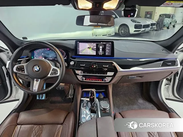 BMW 5 Series (G30) id 3366739 из Кореи 17