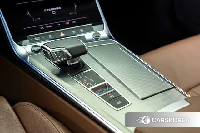 Audi A6L id 4275471 из Китая 22