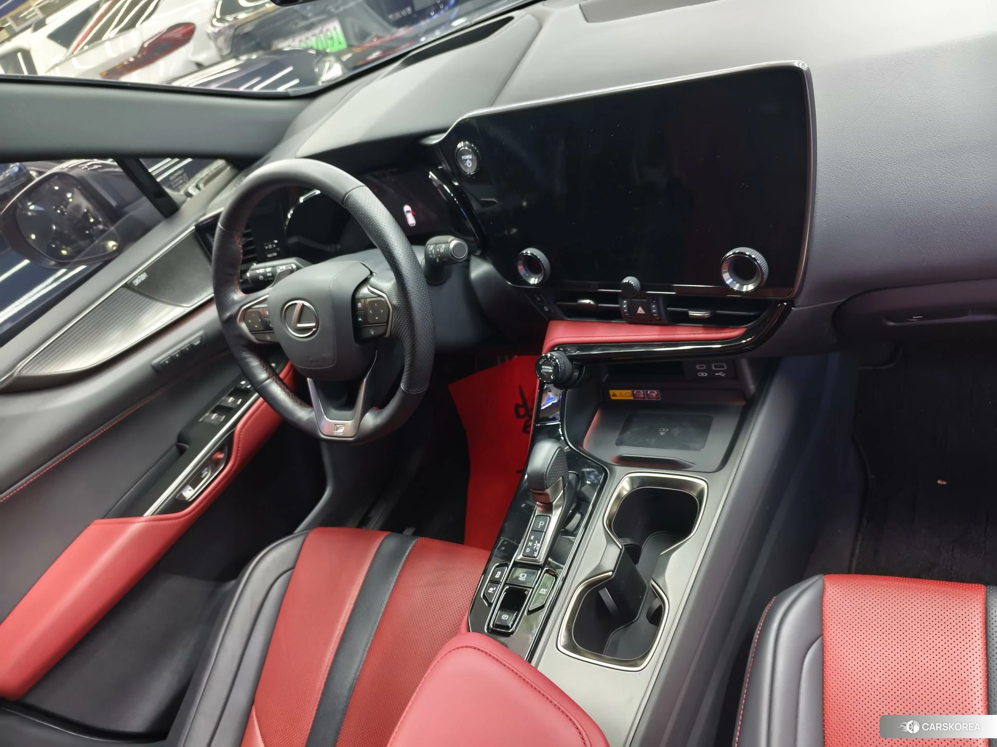 Lexus NX id 4468070 из Китая 13