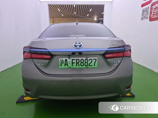 Toyota Corolla dual engine E+ id 4211102 из Китая 13