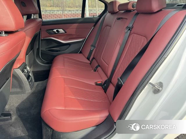 BMW 3 series id 4276999 из Китая 19