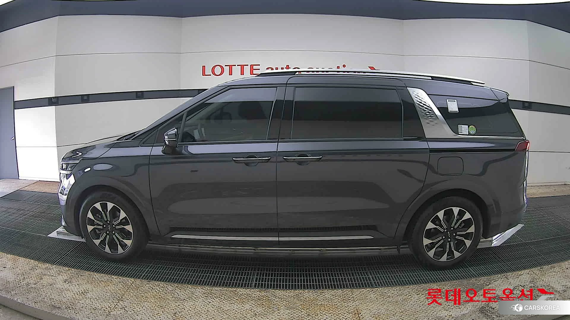 Kia Carnival Limousine id 3875728 из Кореи 35