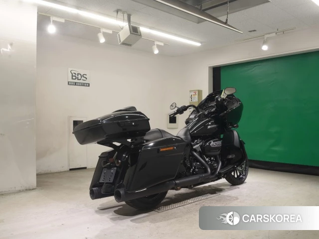 Проданный Harley-Davidson Road Glide FLTRXS1750 2018 из Японии, фото 5