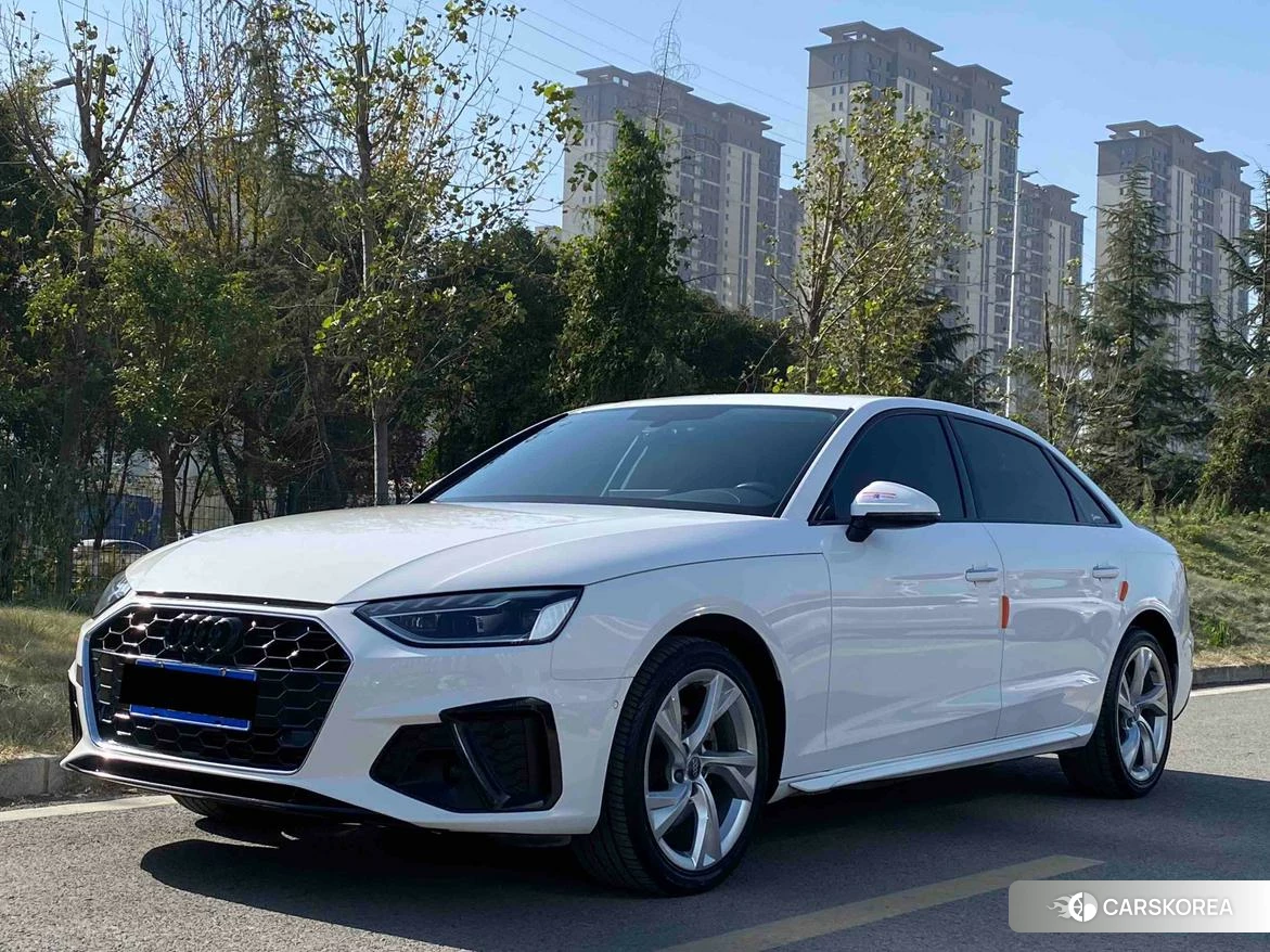 Audi A4L id 4405918 из Китая 7