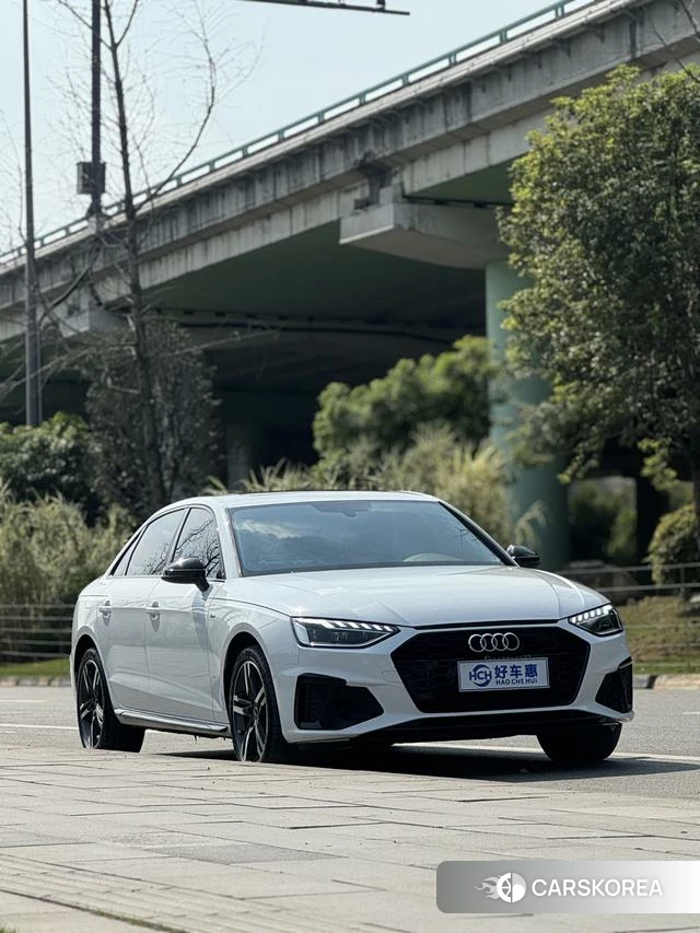 Audi A4L id 4265845 из Китая 8