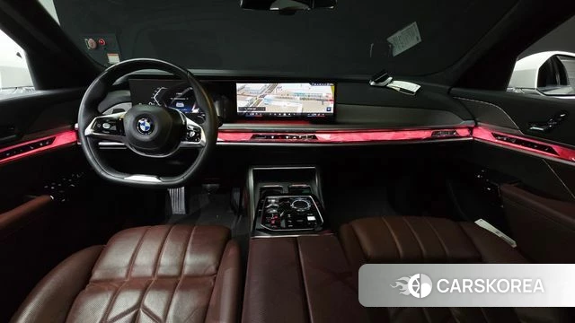BMW 7 Series (G70) id 4613363 из Кореи 31