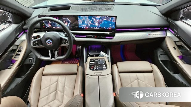 BMW 5 Series (G60) id 3838185 из Кореи 17