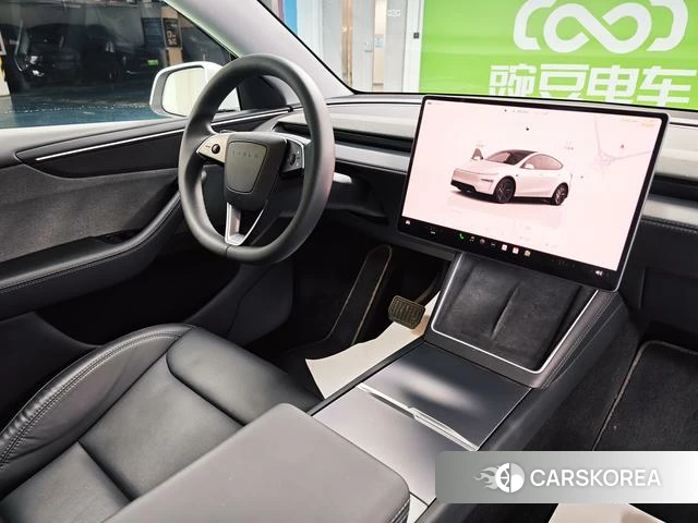 Tesla Model Y id 4213806 из Китая 17