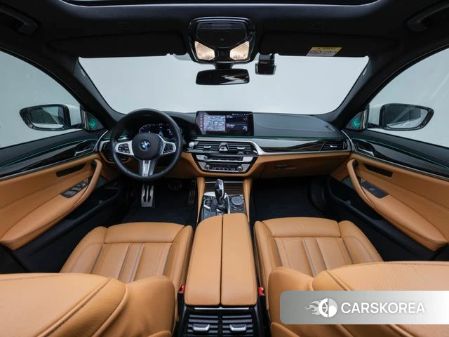 BMW 5 Series (G30) id 3852557 из Кореи 17