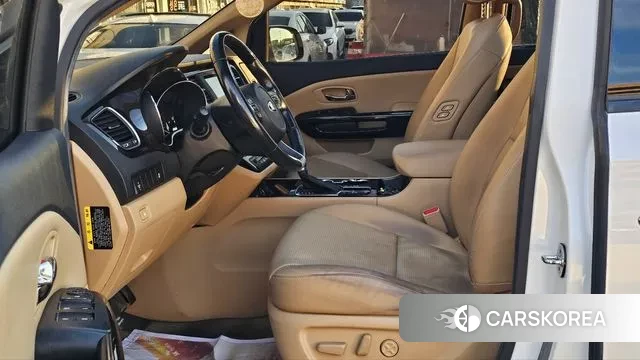 Kia The New Carnival id 3568617 из Кореи 17