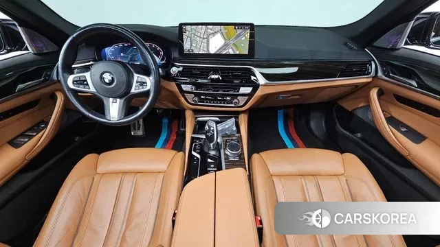 BMW 5 Series (G30) id 3697283 из Кореи 17