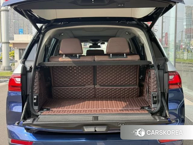 BMW X7 id 4365837 из Китая 18