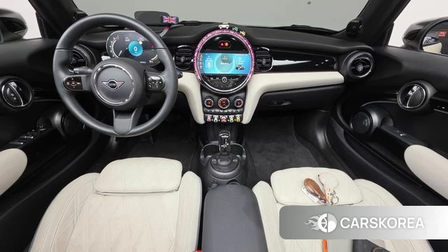 Mini Cooper S Convertible id 4670830 из Кореи 31