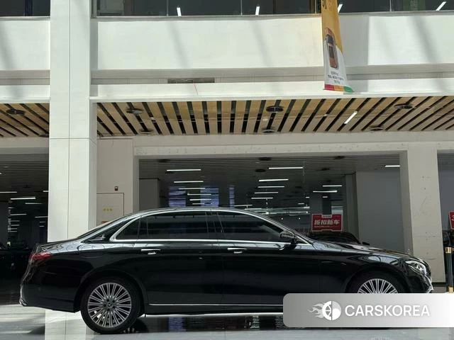 Mercedes-Benz E-class id 4297452 из Китая 21