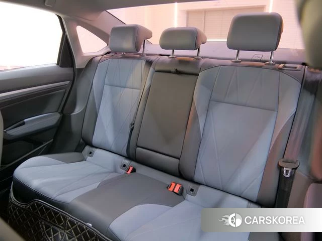 Volkswagen Lavida id 4221436 из Китая 15