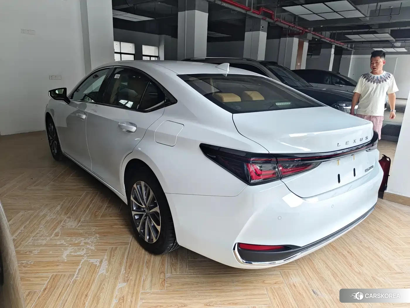 Lexus ES id 4649308 из Китая 7