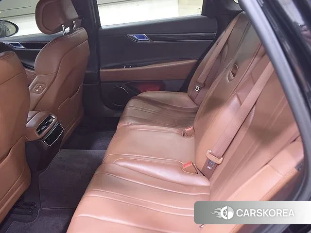 Genesis G80 (RG3) id 3027895 из Кореи 17