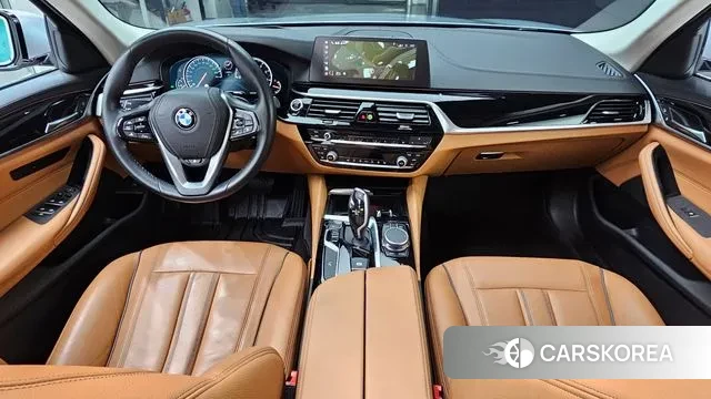 BMW 5 Series (G30) id 3239183 из Кореи 17