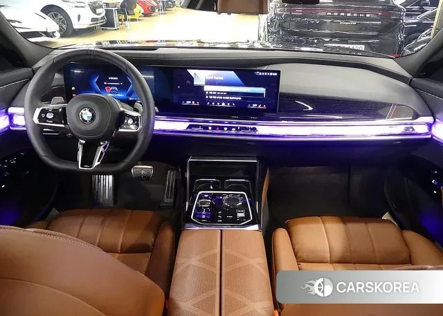 BMW 7 Series (G70) id 3695984 из Кореи 17