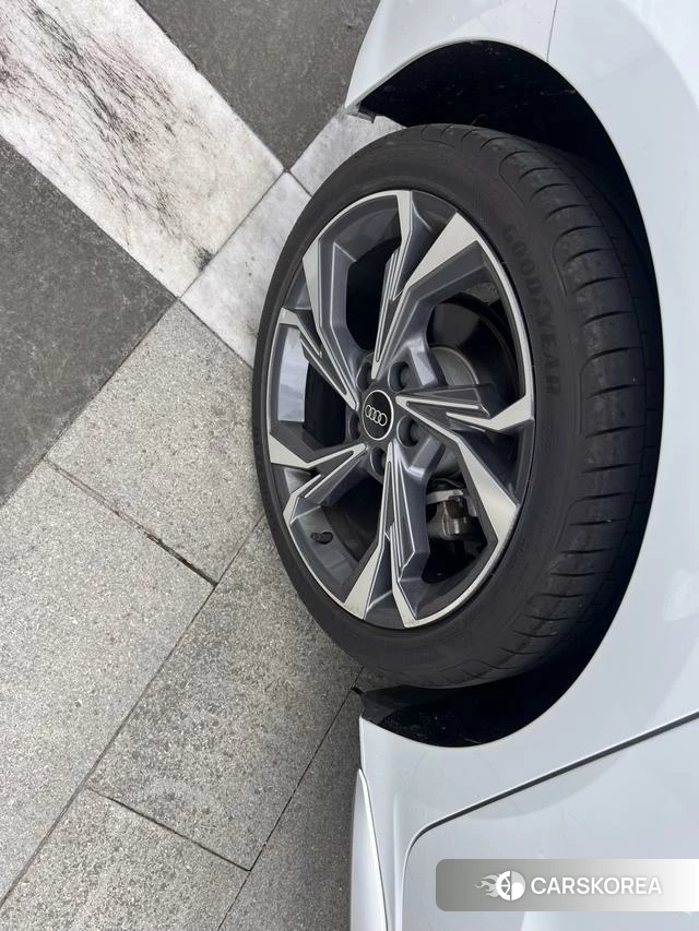 Audi A3 id 4265288 из Китая 15