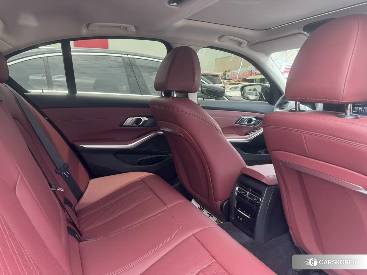 BMW 3 series id 4452849 из Китая 13