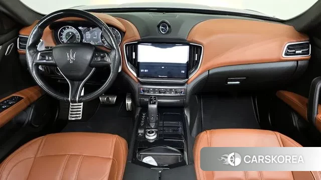 Maserati Ghibli id 3427758 из Кореи 17