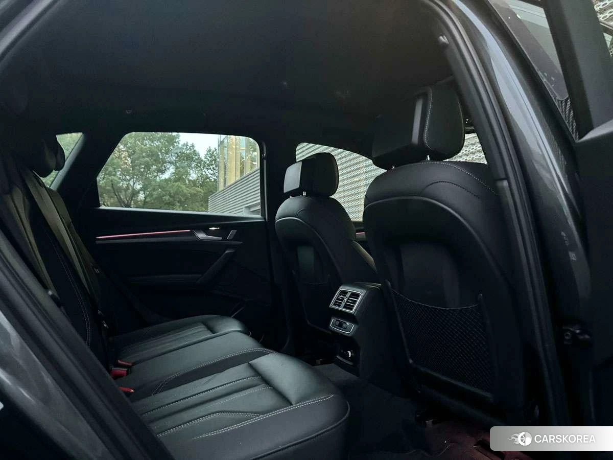 Audi Q5L id 4513453 из Китая 13