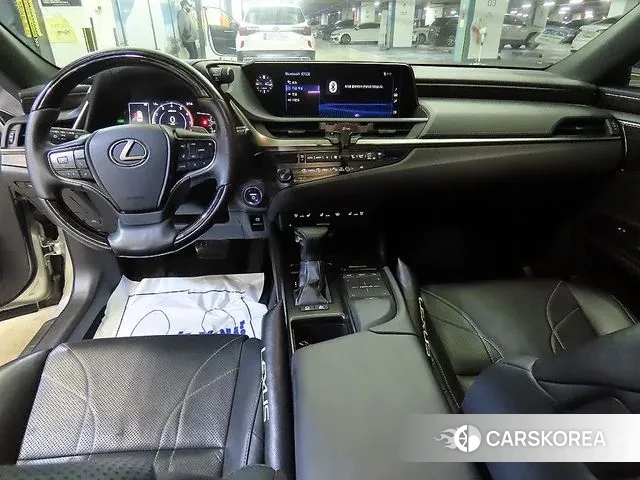 Lexus ES300h 7th generation id 3339423 из Кореи 17